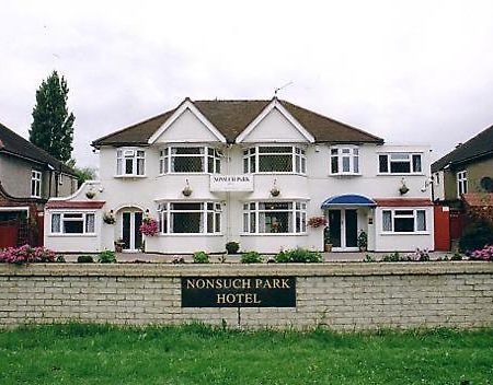 Nonsuch Park Hotel Έπσομ Εξωτερικό φωτογραφία